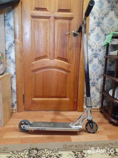 Продаётся трюковой самокат