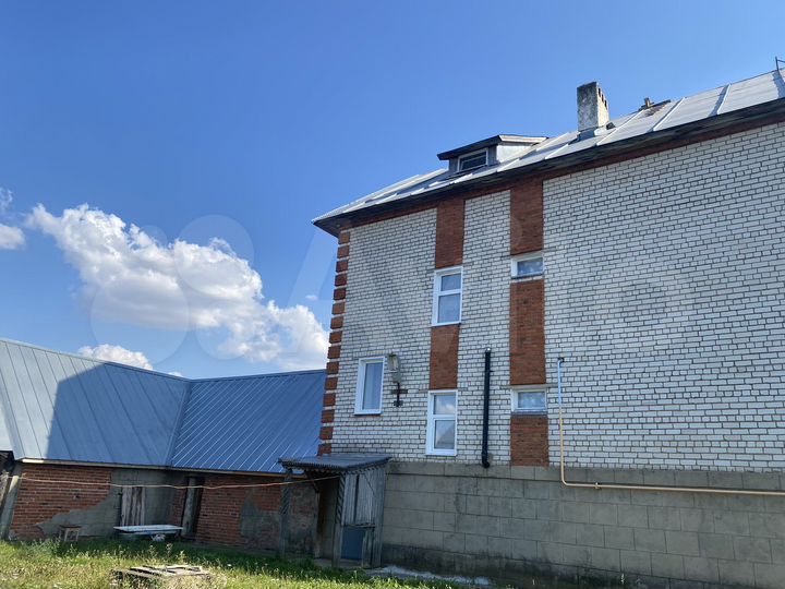 Дом 270 м² на участке 39 сот.