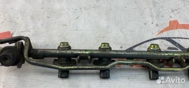 Топливная рейка Nissan Almera седан GA16DE 1998