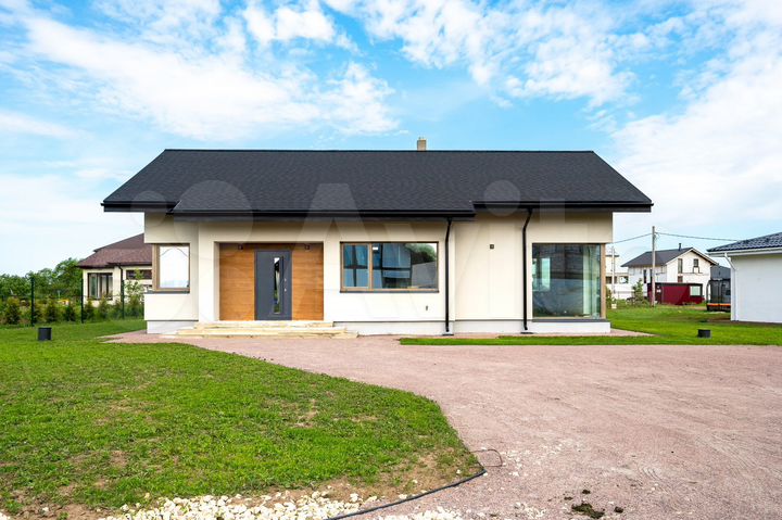 Дом 167 м² на участке 9,7 сот.