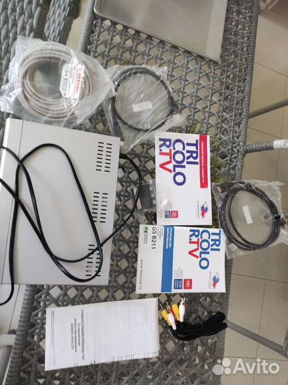 Тв приставка триколор бу с проводами и инструкцией