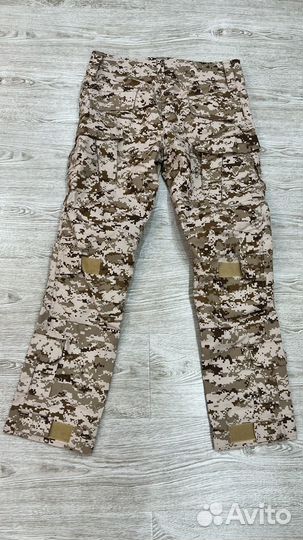 Тактический костюм с наколенниками и налокотниками