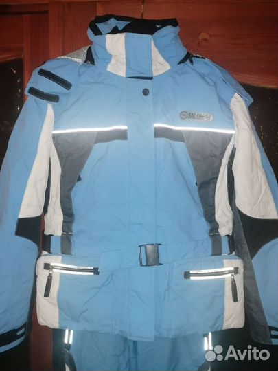 Фирменный горнолыжный костюм