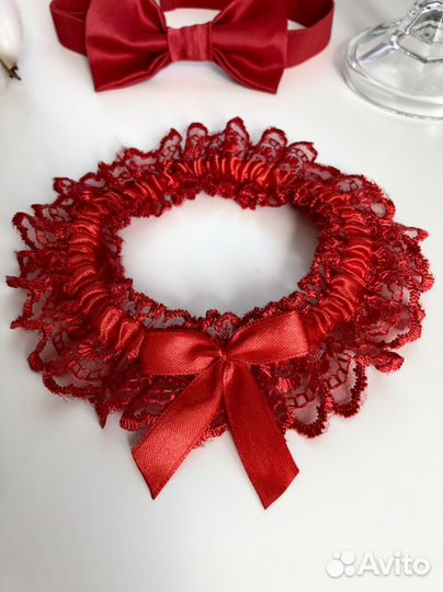 Подвязка и бабочка красная