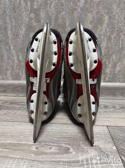 Коньки Bauer Vapor XVI р-р 2EE