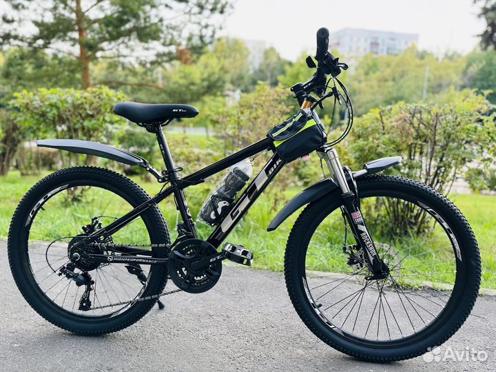 Велосипед GT 24R черный