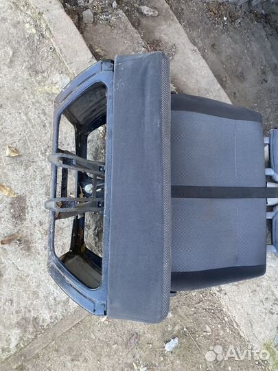 Сиденье пассажирское переднее transporter