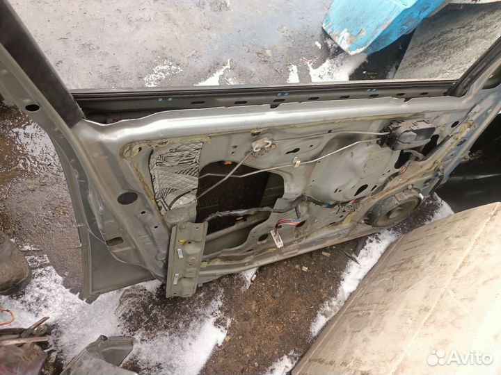 Дверь передняя левая Nissan Almera N16