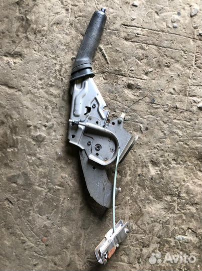 Toyota corolla E15 рычаг стояночного тормоза