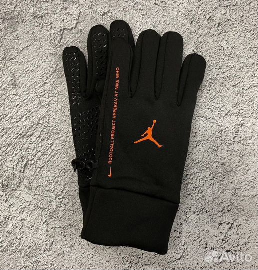 Перчатки Nike черные