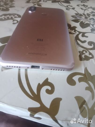 Xiaomi Mi A2, 4/64 ГБ