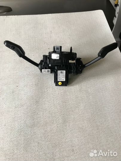 Подрулевой переключатель в сборе Skoda Octavia A7