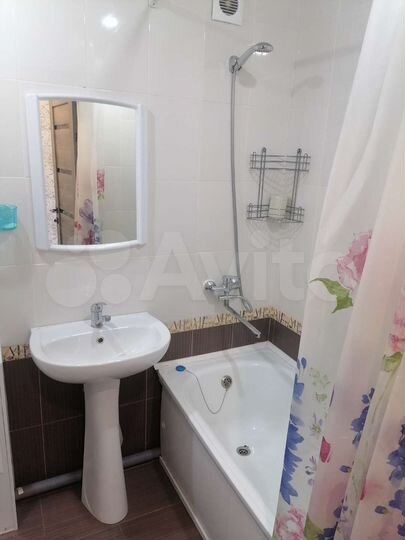 2-к. квартира, 50 м², 3/9 эт.