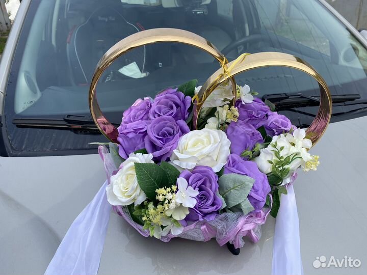 Свадебное украшение на машину