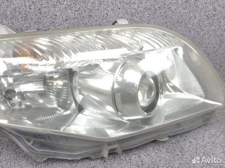 Фара передняя правая Toyota Corolla Fielder ZRE144