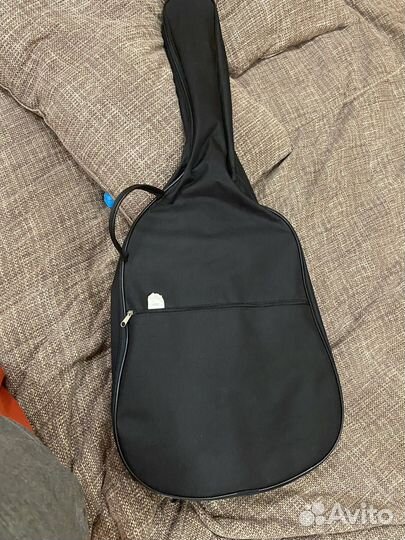 Акустическая гитара