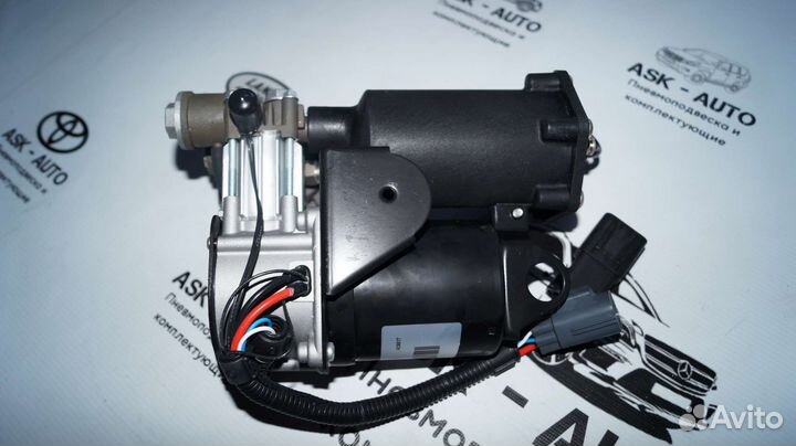 Компрессор пневмоподвески Land Rover Hitachi