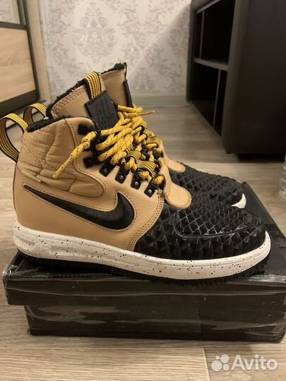 Lunar force 1 duckboot