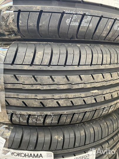 Yokohama BluEarth AE-51B 215/55 R17 94V