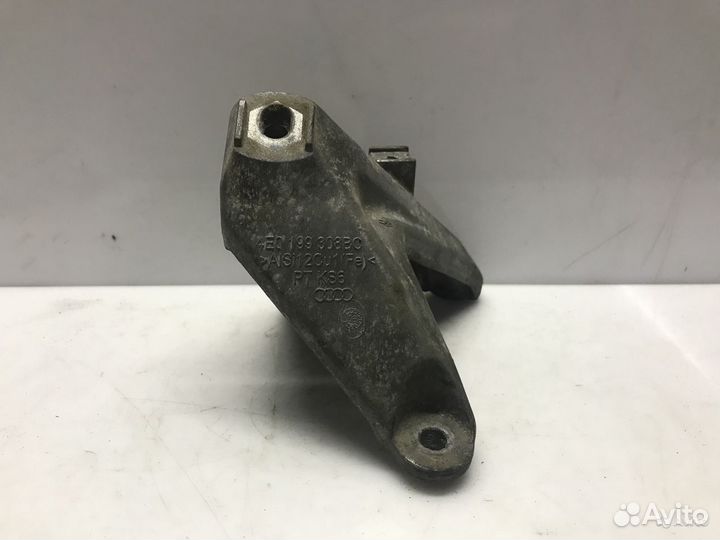 Кронштейн двигателя правый Audi A8 D3 4E0199308BC