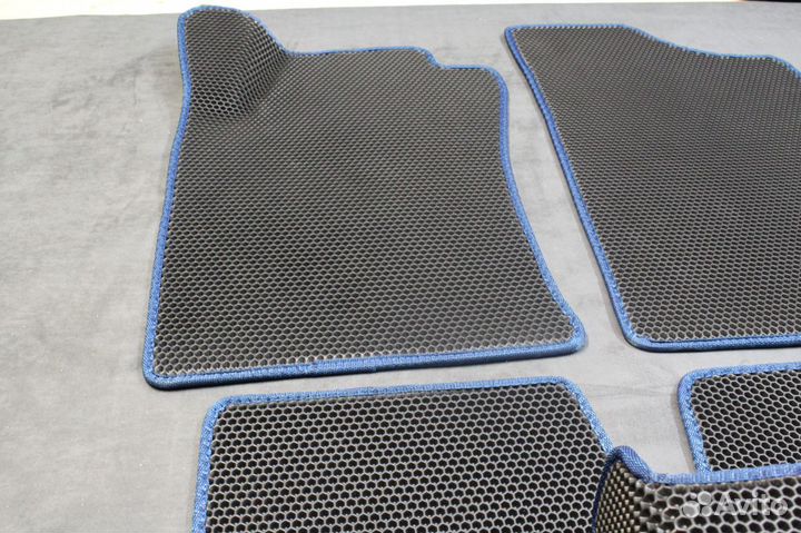 Автоковрики EVA для Toyota Avensis (1997-2003)