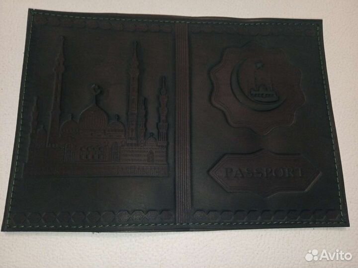 Кожаная обложка на паспорт