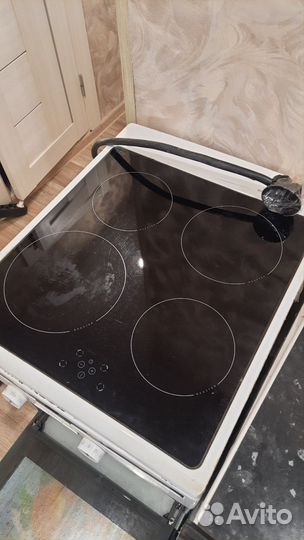 Индукционная плита 4 конфорки