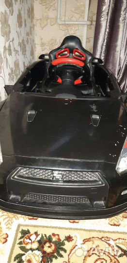 Детский электромобиль бу nissan GTR