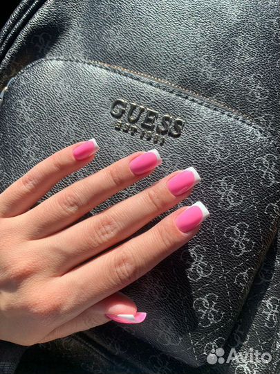 Маникюр, педикюр