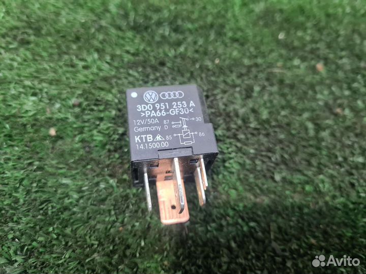 Реле Volkswagen Passat B5