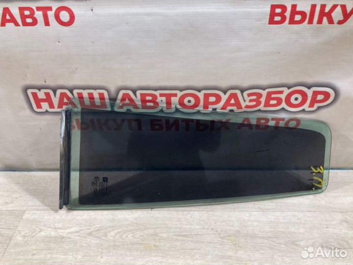 Форточка двери задняя правая Opel Zafira B