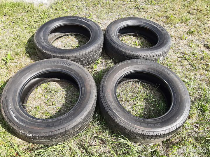 Bridgestone Dueler H/T 687 225/65 R17