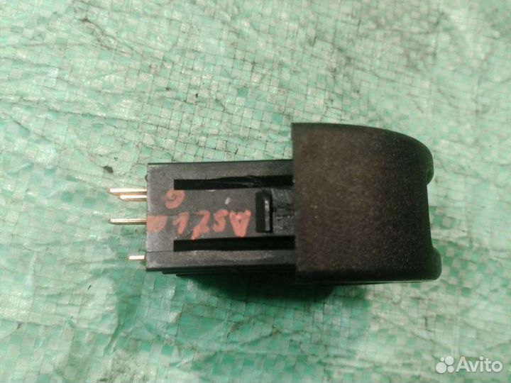 Кнопка аварийной сигнализации Opel Астра G