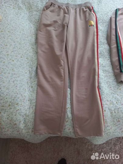 Спортивный костюм женский новый