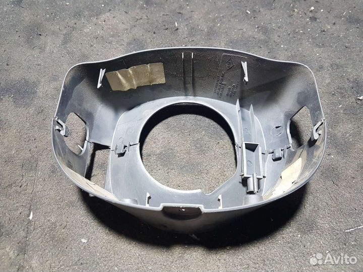 Кожух рулевой колонки Renault Megane 2