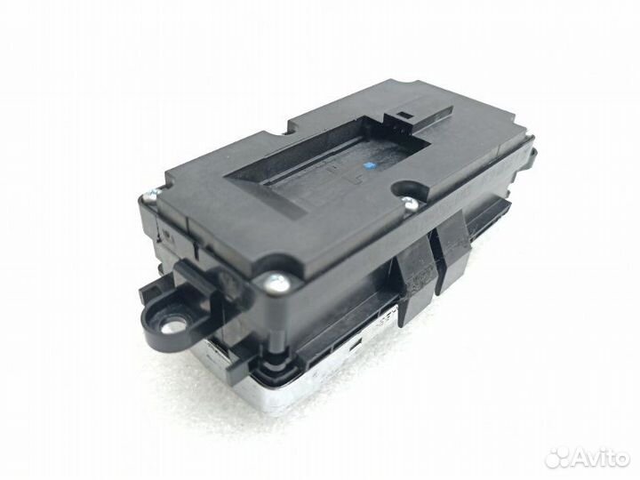 Блок управления стеклоподъемниками задний правый