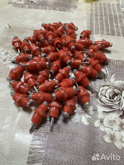 Поилки для кур