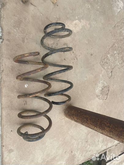 Пружины передние priora