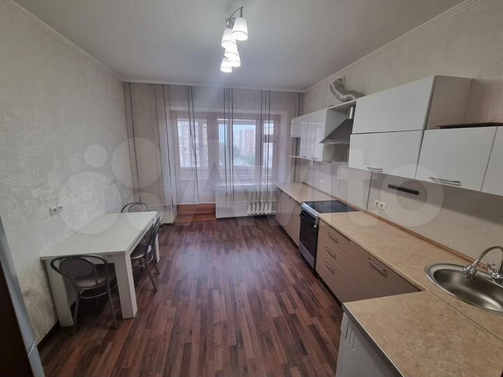 2-к. квартира, 80 м², 7/12 эт.