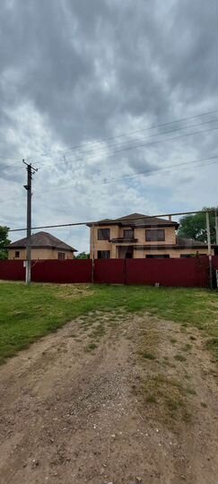 Дом 180 м² на участке 20 сот.