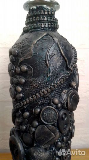 Бутылки декорированные и глиняные