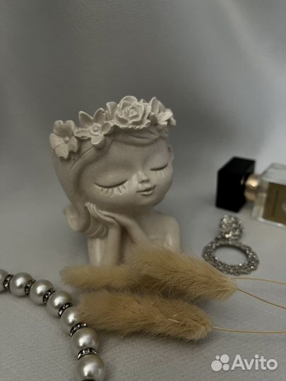 Гипсовое кашпо