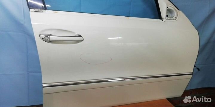 Дверь передняя правая на Mercedes W 211