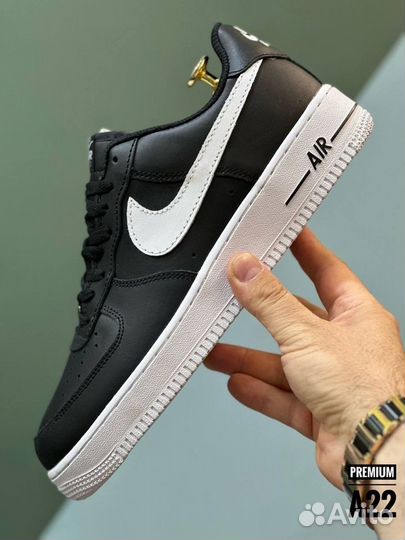 Nike air force 1 чёрные бел подошва разм. 42