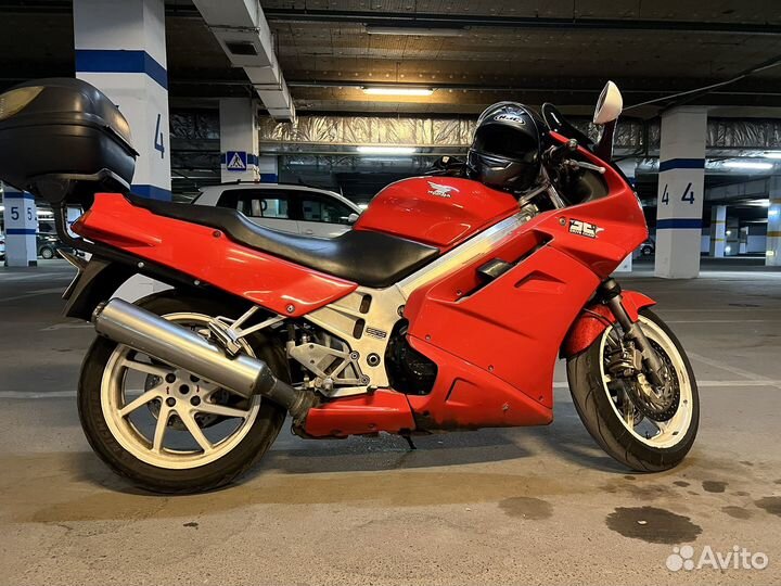 Honda VFR 750