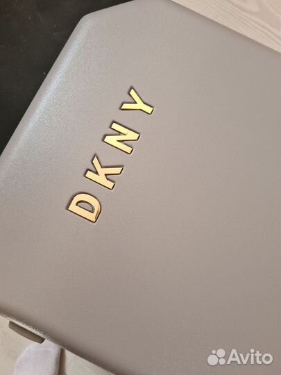 Чемодан dkny большой L