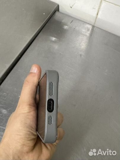 Чехол на айфон 15