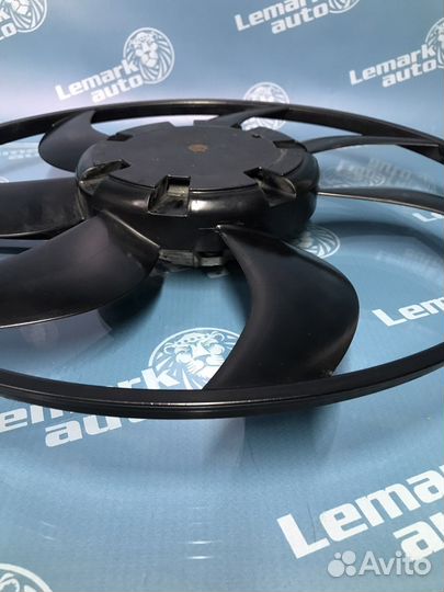 Вентилятор радиатора Volkswagen Passat