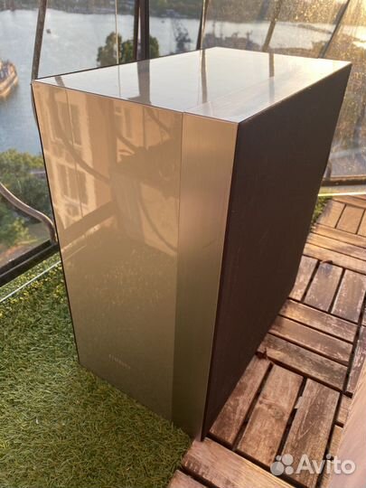 Сабвуфер от домашнего кинотеатра Samsung HT-F9750W