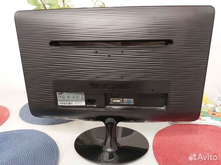 Монитор Samsung SyncMaster B2430L